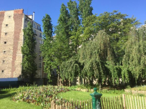 Отель Studio Eulalie  Париж